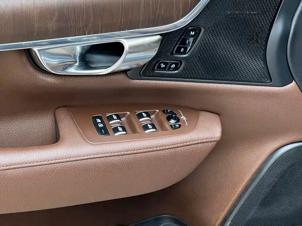 Volvo S90 2021 из CN, фото 8