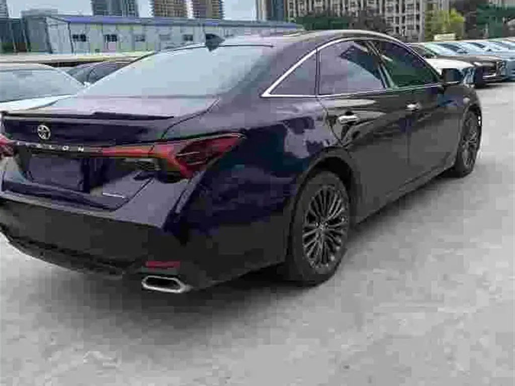 Toyota Avalon — фото 2