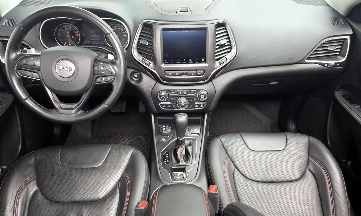 Jeep Cherokee — фото 2