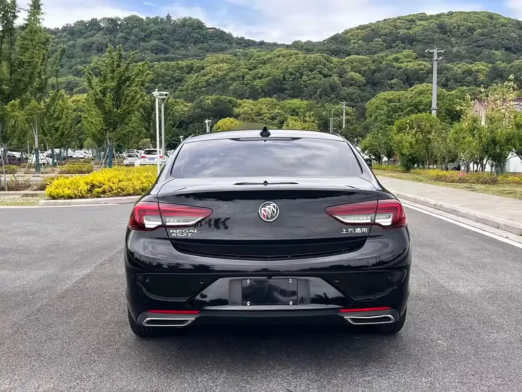 Buick Regal — фото 8