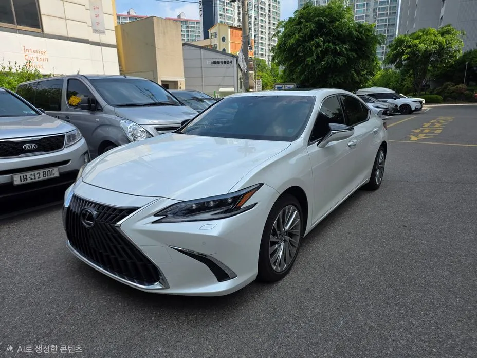 Lexus ES — фото 1
