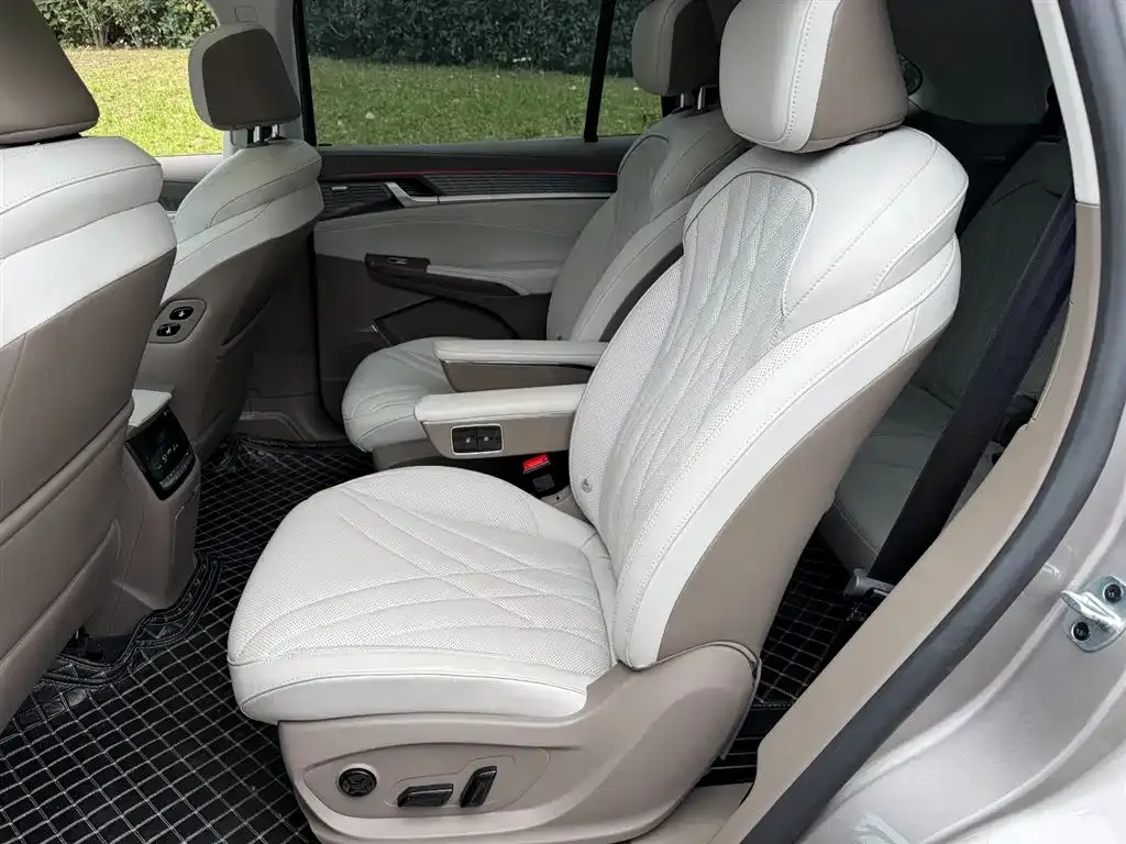 Roewe RX9 2023 из CN, фото 6