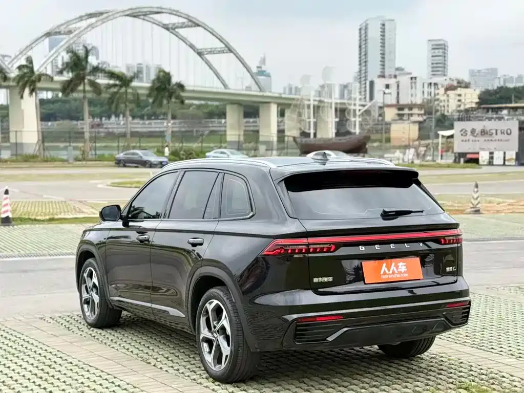 Geely Xingyue L — фото 4