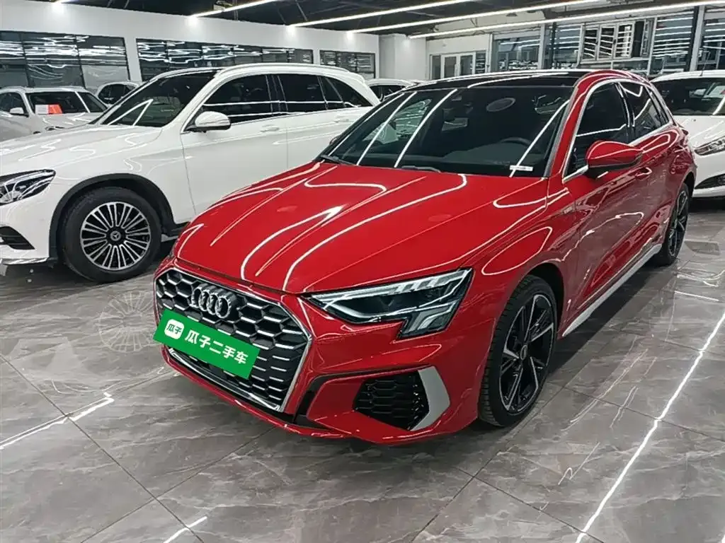 Audi A3 — фото 1
