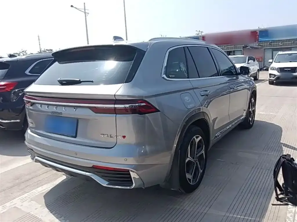 Geely Xingyue L — фото 9