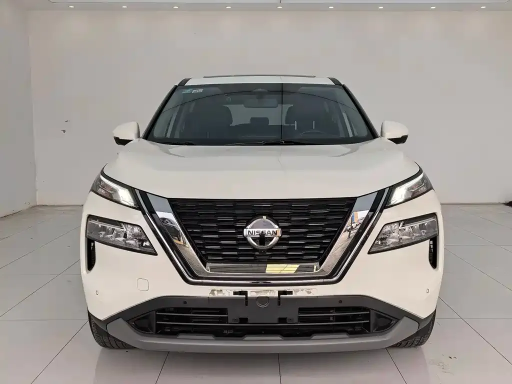 Nissan X-Trail — фото 10