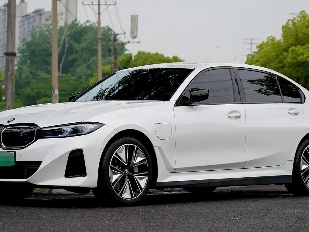 BMW i3 — фото 1