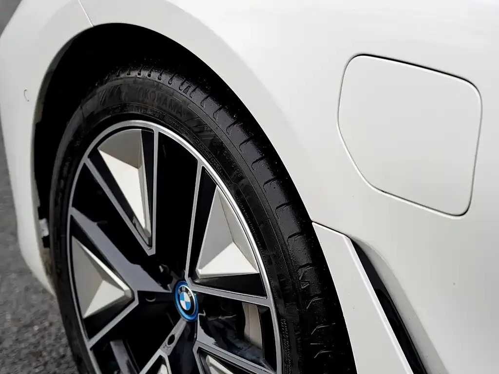 BMW i3 — фото 4