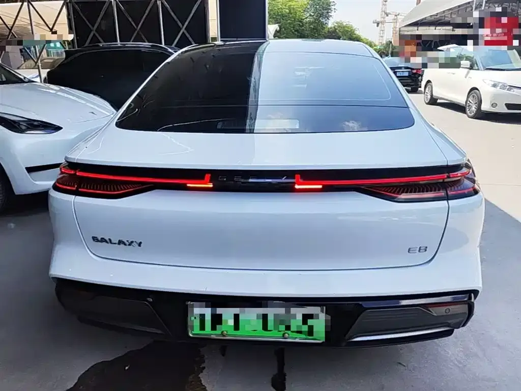 Geely Galaxy E8 2025 из CN, фото 3