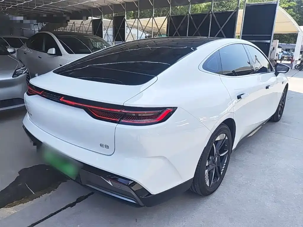 Geely Galaxy E8 2025 из CN, фото 4