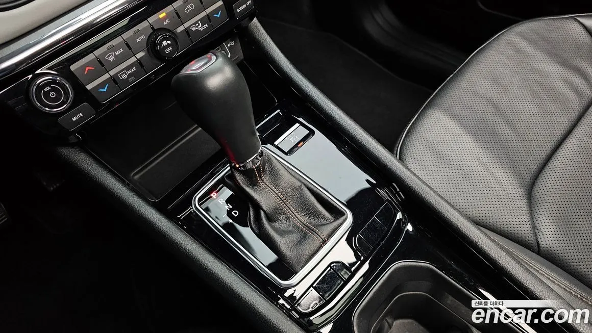 Jeep Compass 2022 из KR, фото 9