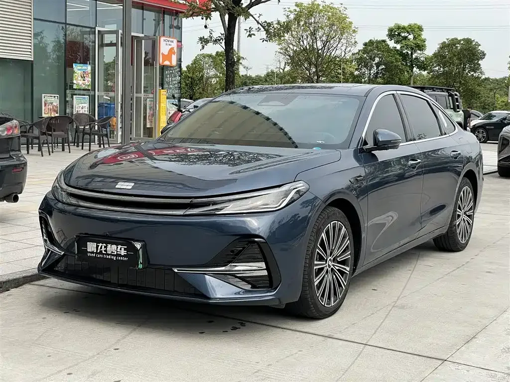 Geely Galaxy A7 — фото 1