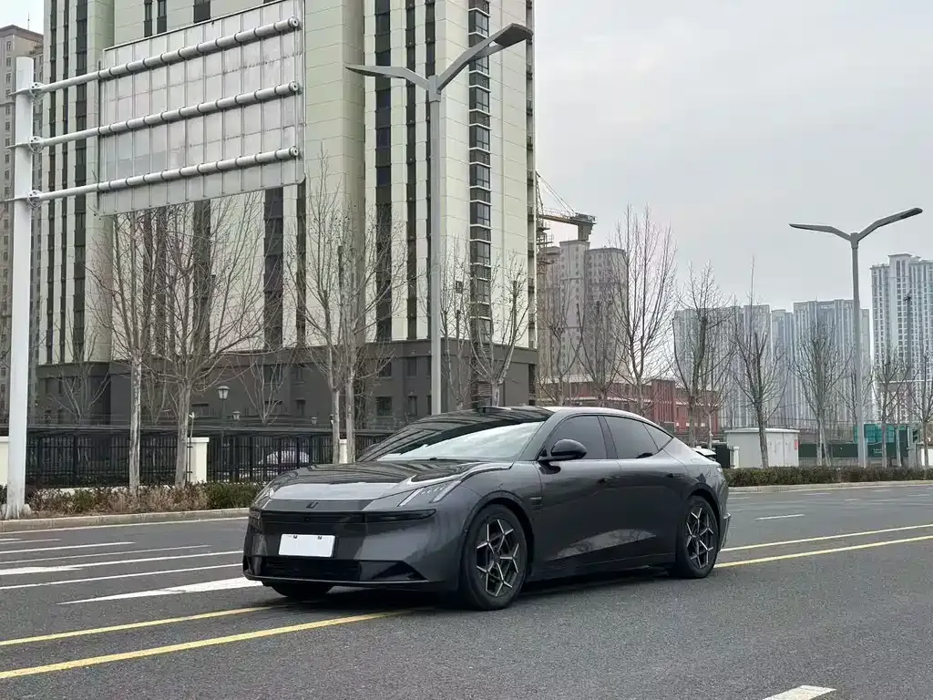 Lynk & Co Z10