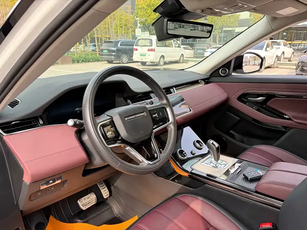 Land Rover Evoque 2023 из CN, фото 7