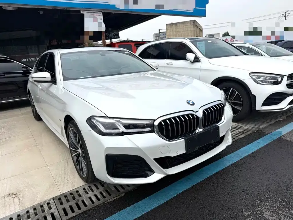 BMW 5 Series — фото 2