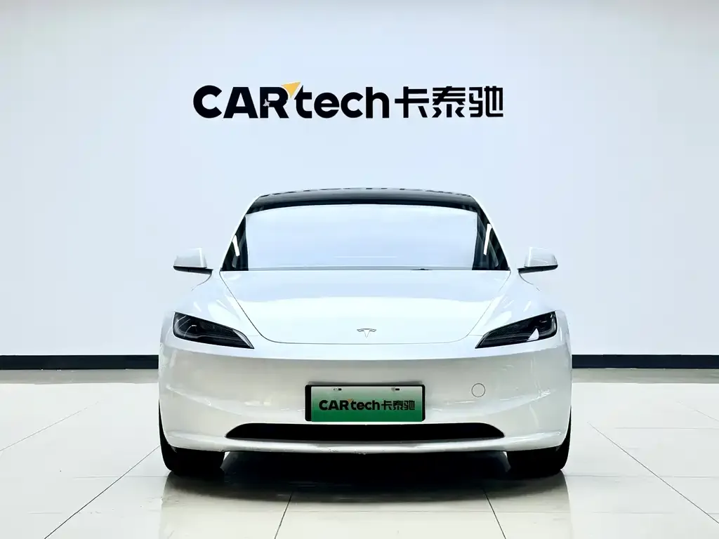 Tesla Model 3 — фото 4