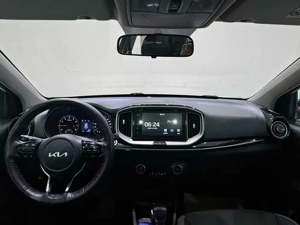 Kia KX1 2022 из CN, фото 4