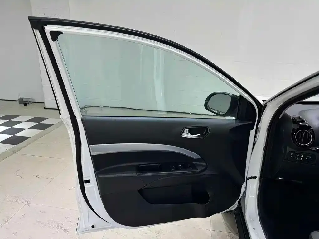 Kia KX1 2022 из CN, фото 7