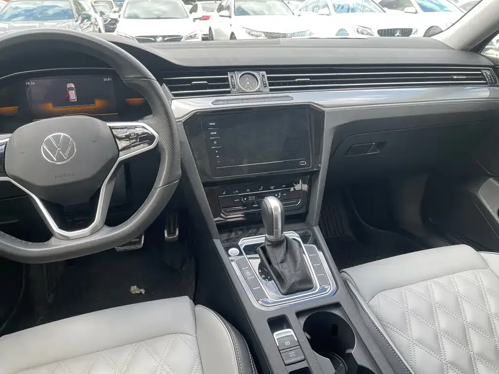 Volkswagen Magotan 2023 из CN, фото 2