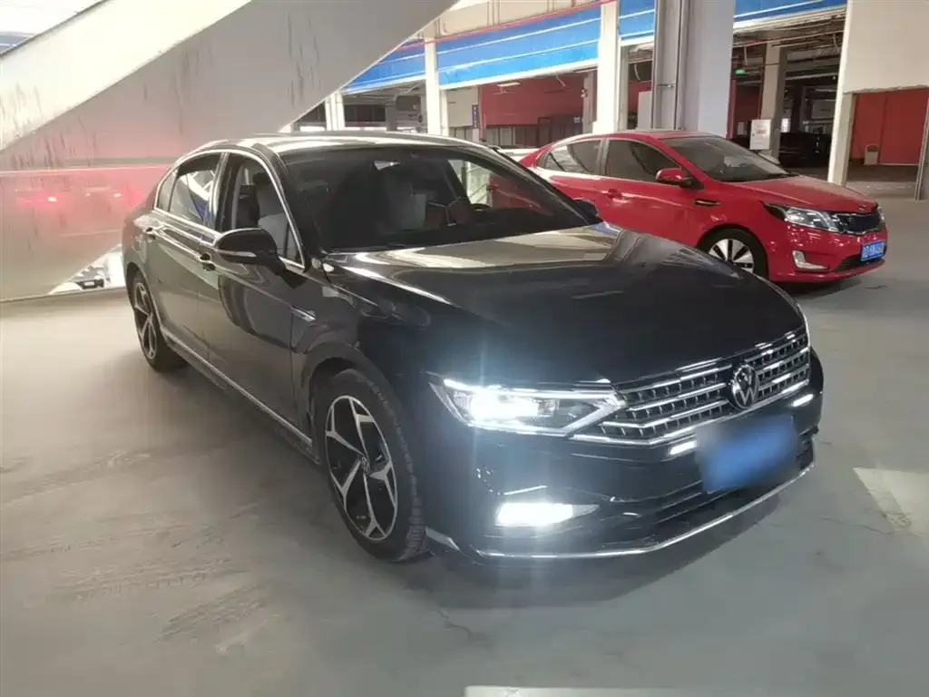 Volkswagen Magotan 2023 из CN, фото 9
