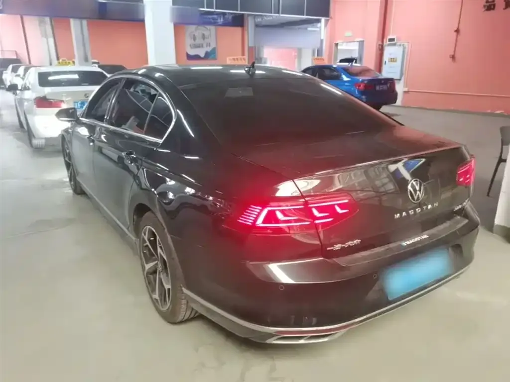Volkswagen Magotan 2023 из CN, фото 4
