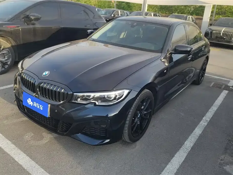 BMW 3 Series 2022 из CN, фото 1