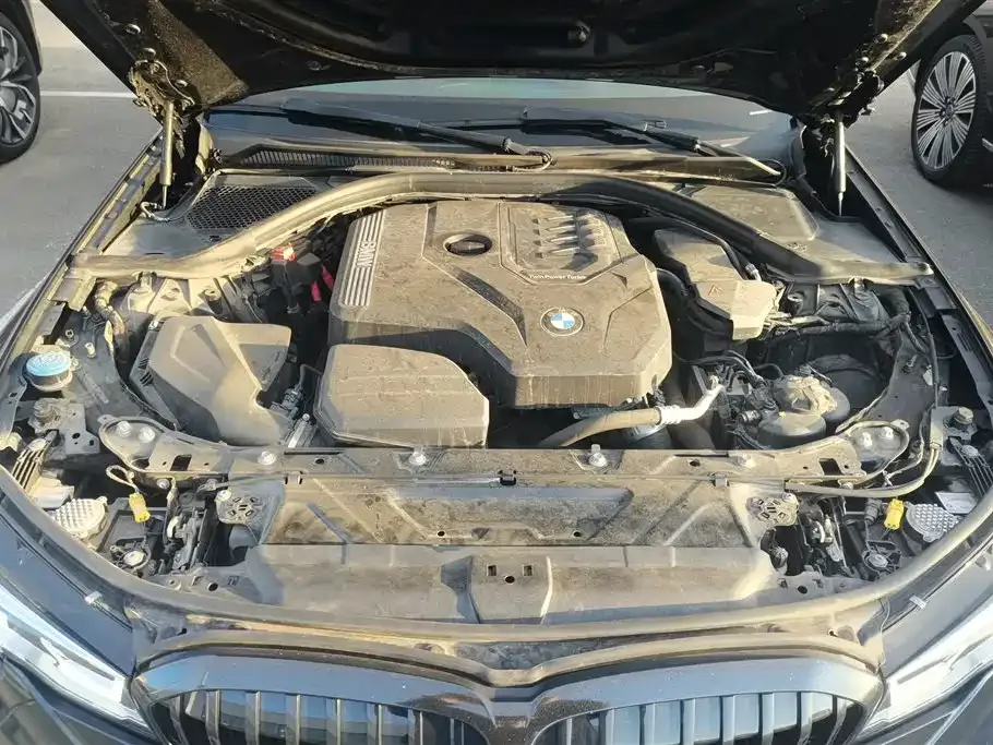 BMW 3 Series 2022 из CN, фото 10