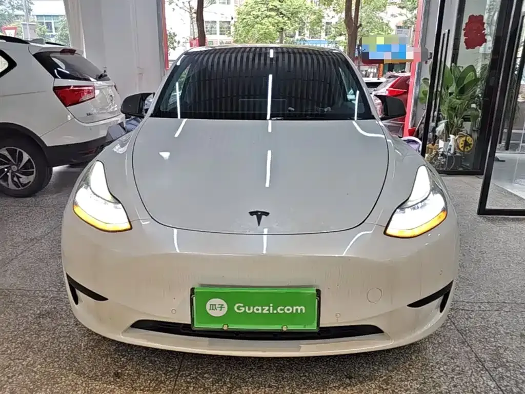 Tesla Model Y 2023 из CN, фото 7