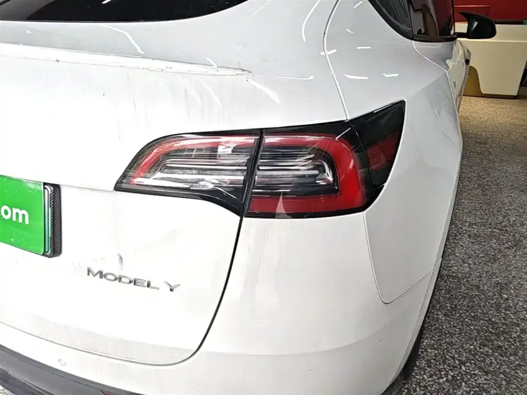Tesla Model Y 2023 из CN, фото 4