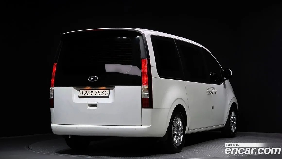 Hyundai Staria 2023 из KR, фото 3