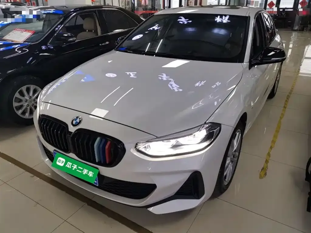 BMW 1 Series 2021 из CN, фото 1