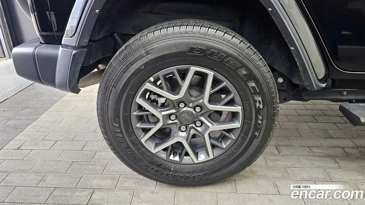 Jeep Wrangler 2022 из KR, фото 10