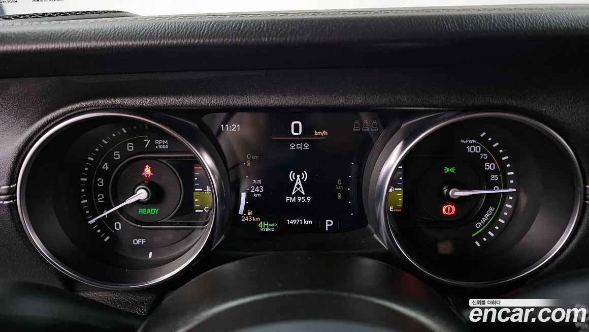 Jeep Wrangler 2022 из KR, фото 3