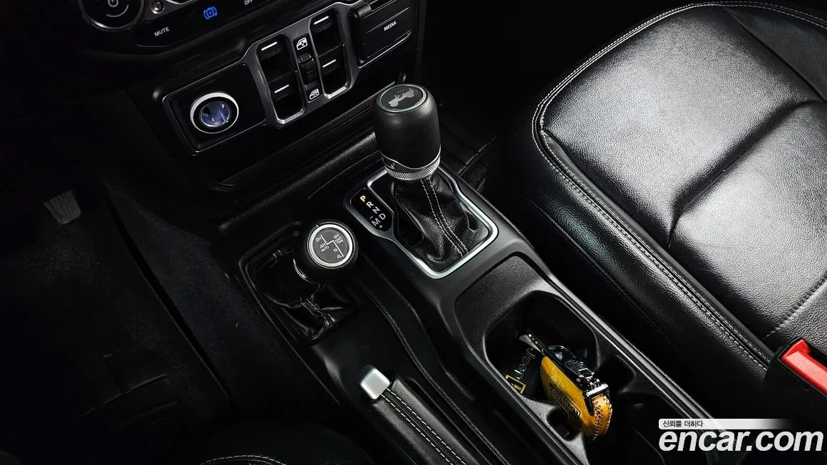 Jeep Wrangler 2022 из KR, фото 7