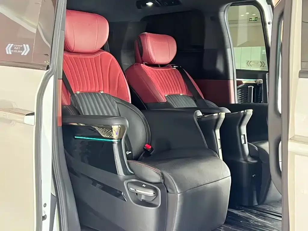 GAC Motor Trumpchi M8 2023 из CN, фото 3