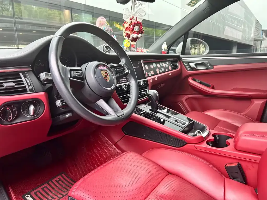 Porsche Macan — фото 10