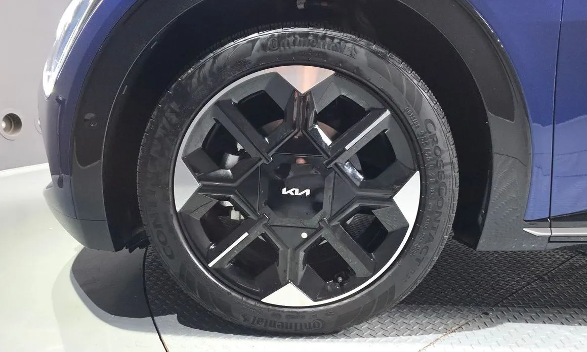 Kia EV6 2025 из KR, фото 8