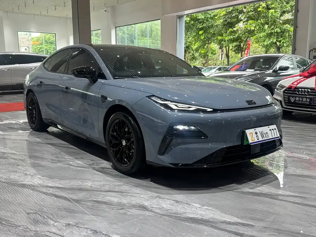 Geely Galaxy Xingyao 8 2025 из CN, фото 9