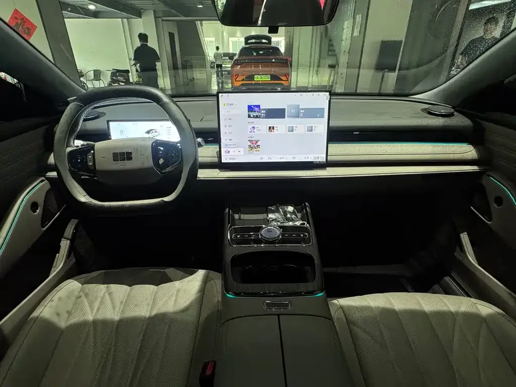 Geely Galaxy Xingyao 8 2025 из CN, фото 7