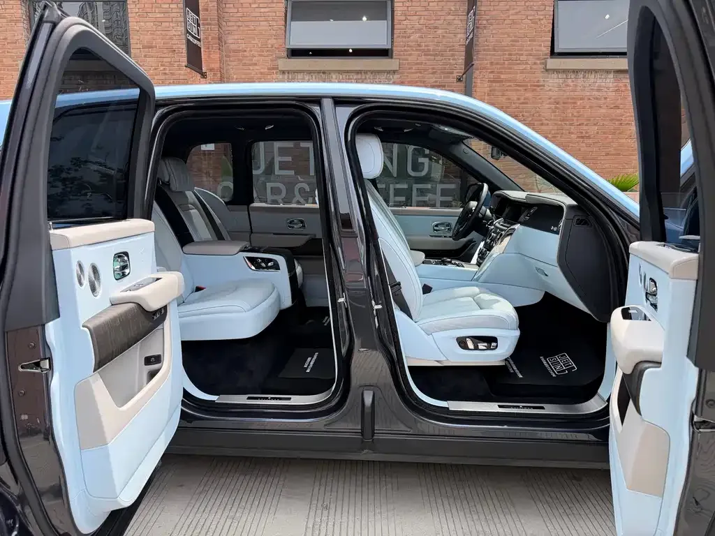 Rolls-Royce Cullinan 2022 из CN, фото 9