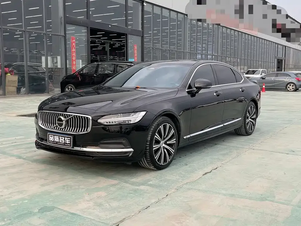 Volvo S90 — фото 1