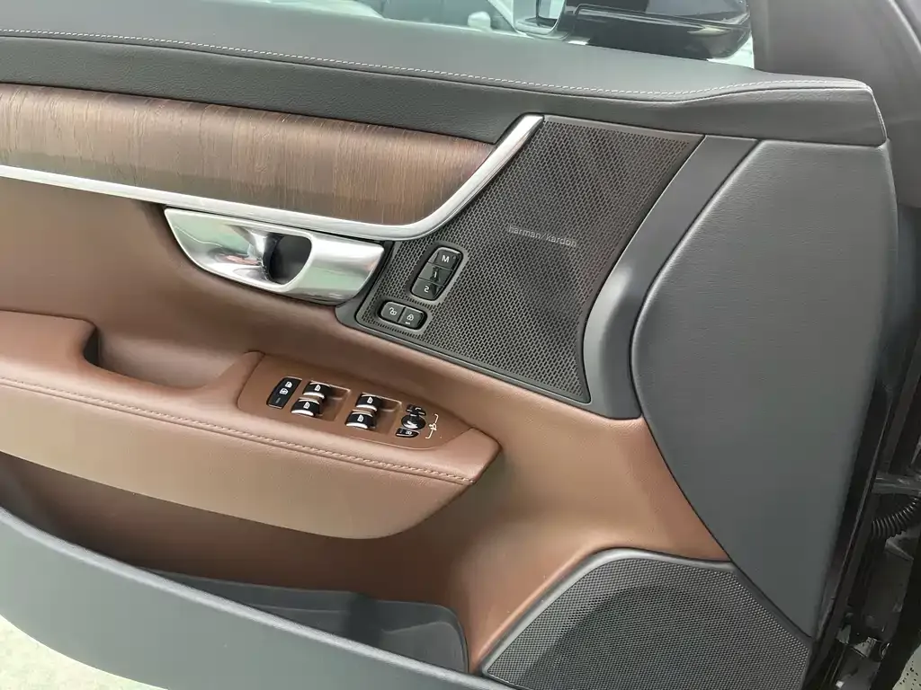 Volvo S90 — фото 4