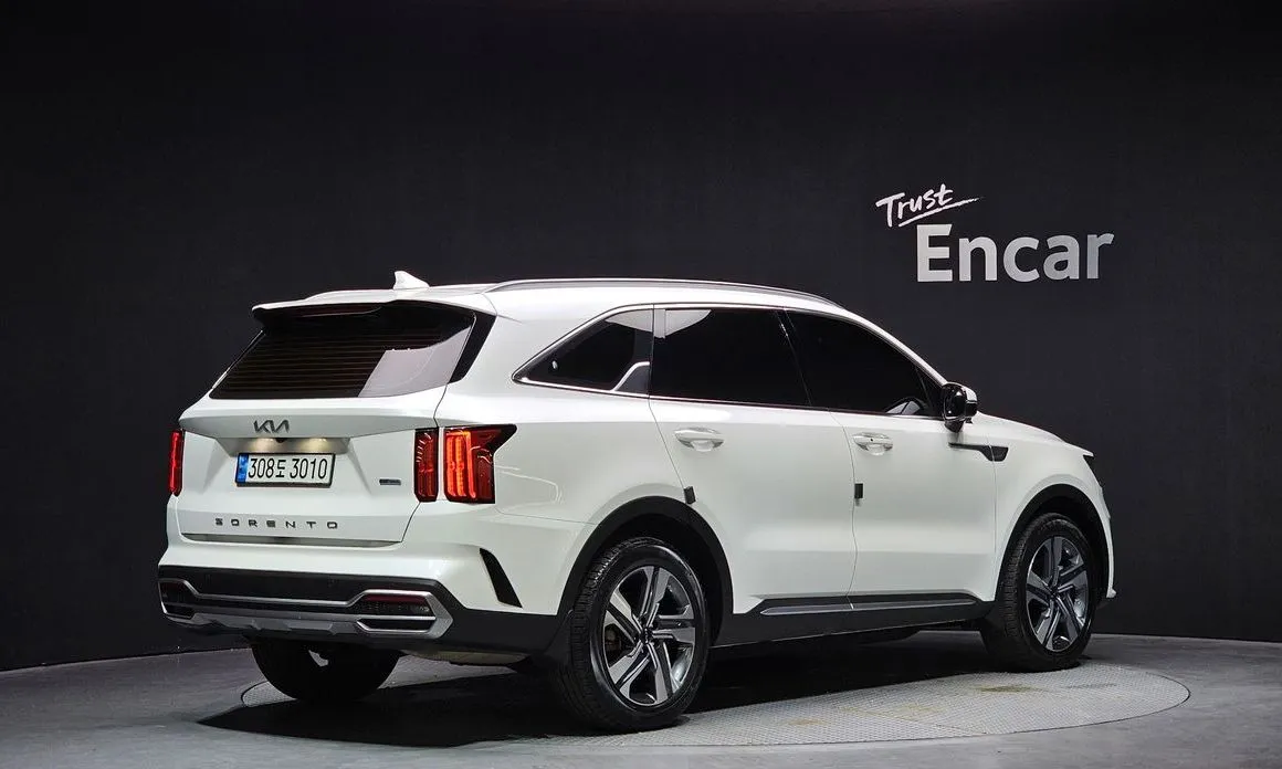 Kia Sorento — фото 6