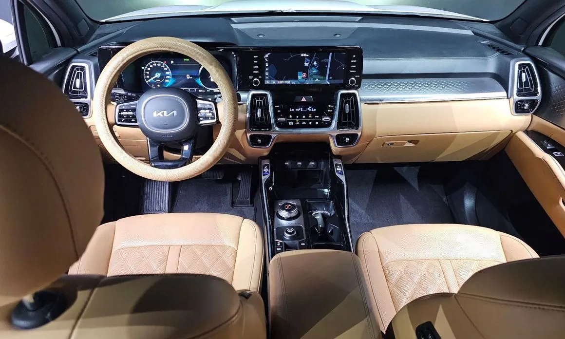 Kia Sorento — фото 9