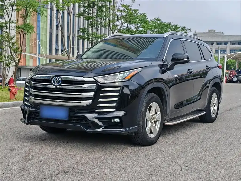 Toyota Highlander — фото 8