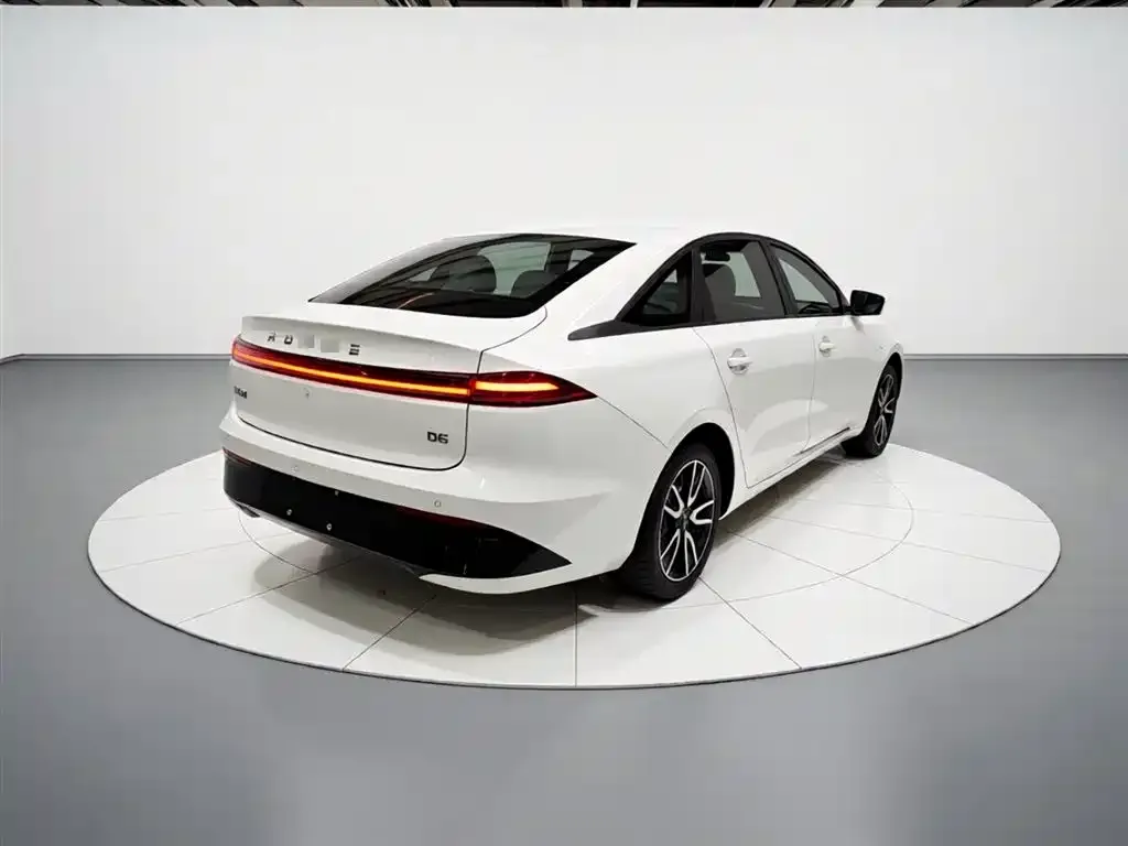 Roewe D6 2025 из CN, фото 5