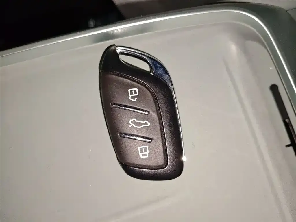Roewe D6 2025 из CN, фото 7