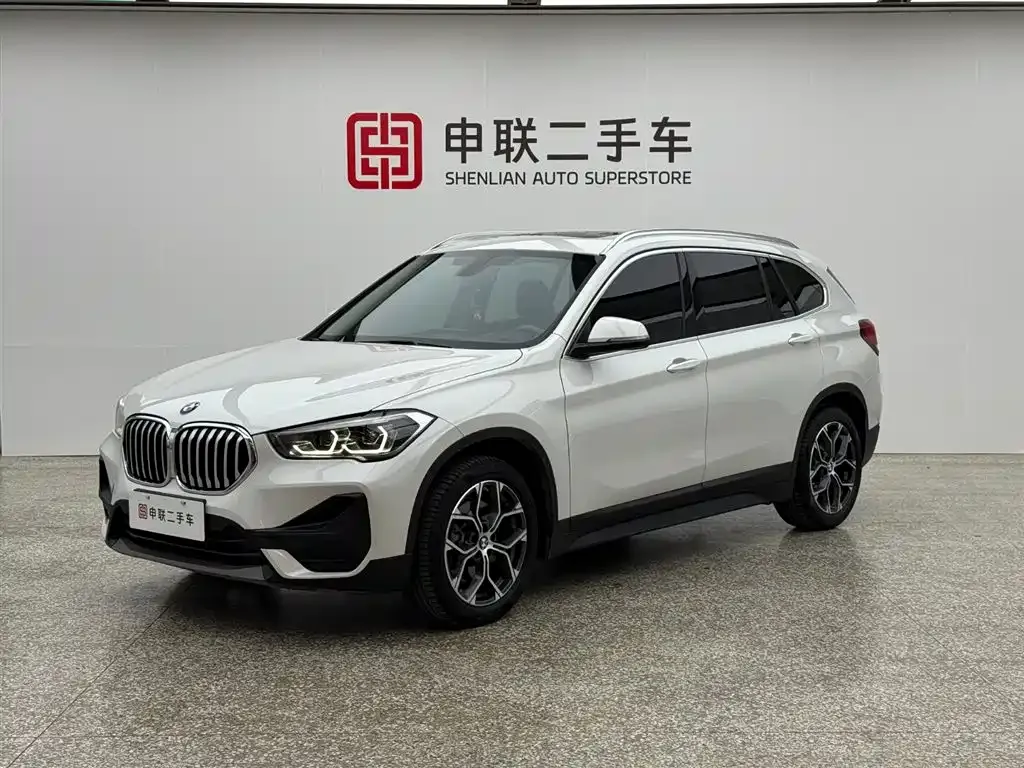 BMW X1 — фото 1
