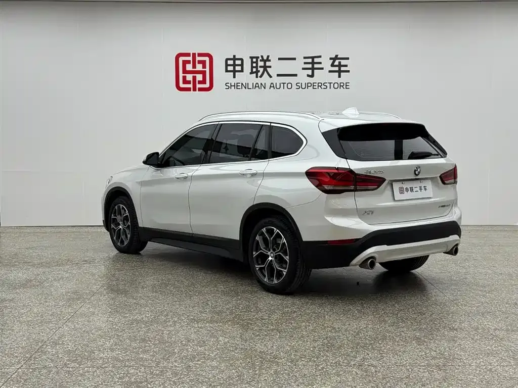 BMW X1 — фото 10