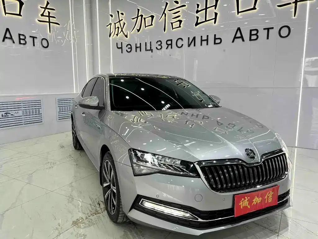 Skoda Superb — фото 3
